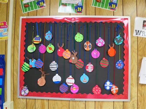 8 Fun Christmas Classroom Ideas To Try This Year. . Easy christmas bulletin board decorations
